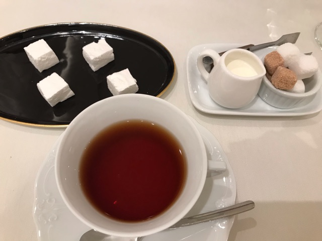 紅茶とお茶菓子のマシュマロ