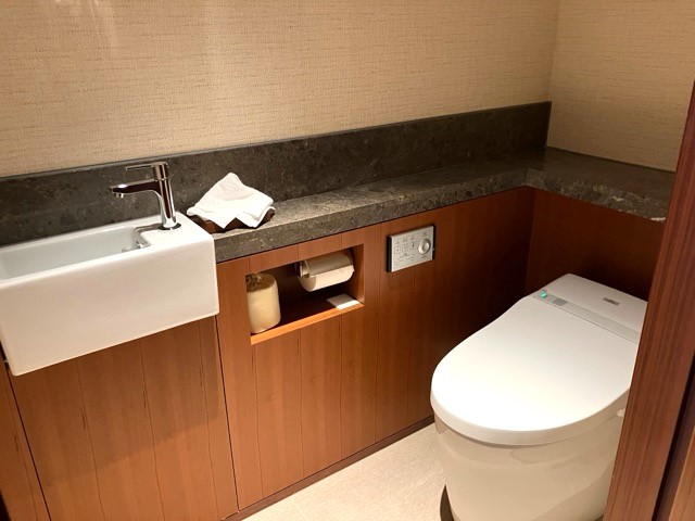 独立したトイレ