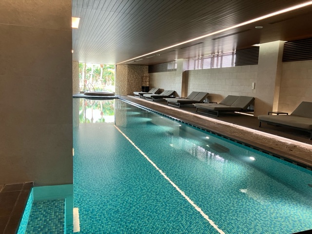 屋内プール